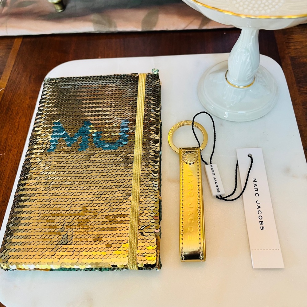Marc Jacobs Bundle of Gold Sequins Journal Book & Metallic Keyring/Charm (NWT)